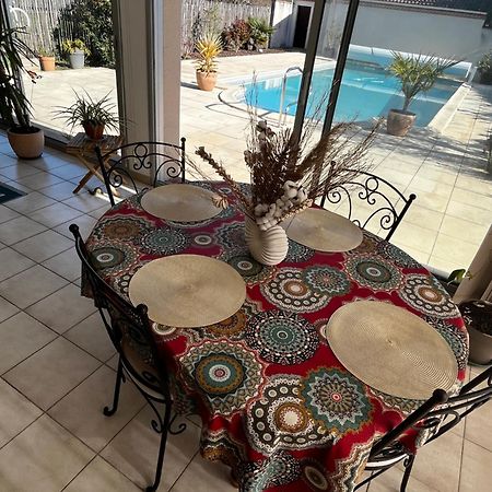 Les Voyages De Louison Bed & Breakfast Lavardac Exterior photo